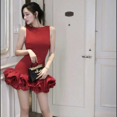 高品质露背蓬蓬花苞礼服